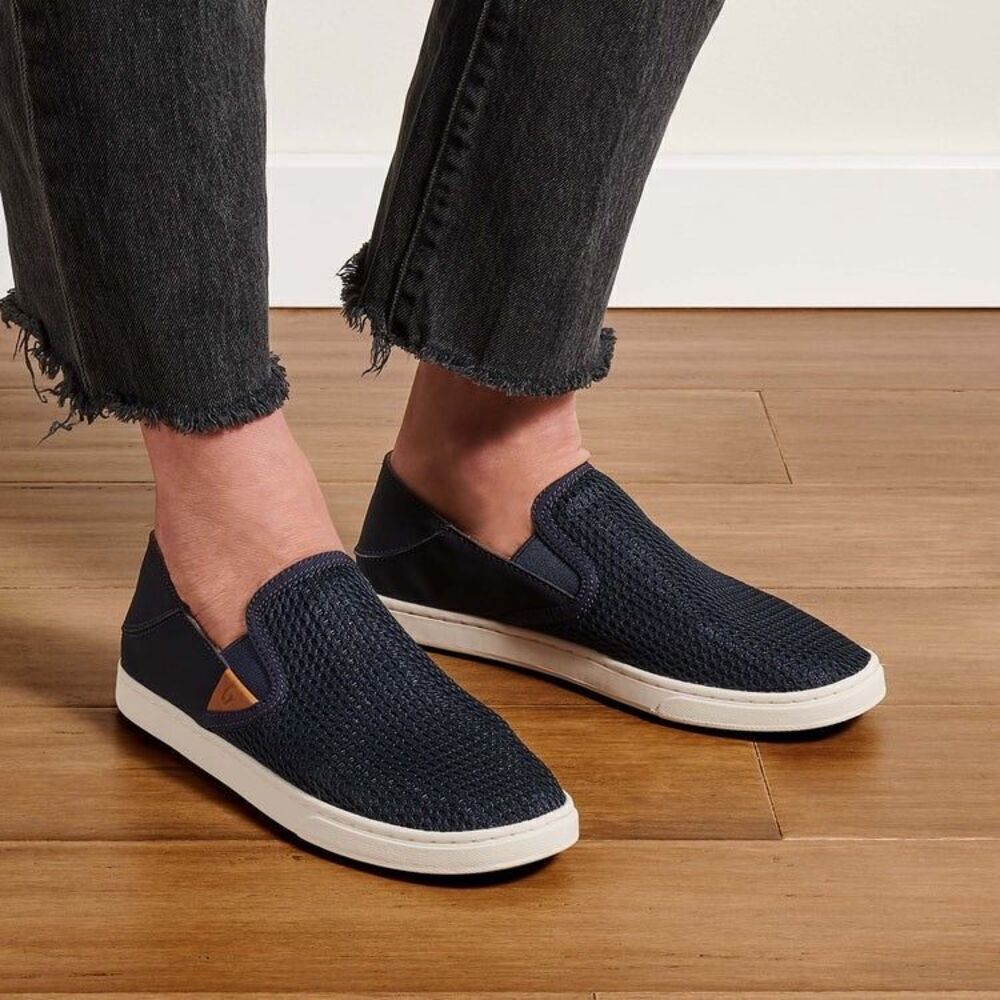 OluKai Pehuea Trench Blue Women’s Breathable Slip-On Shoes Size 8.5